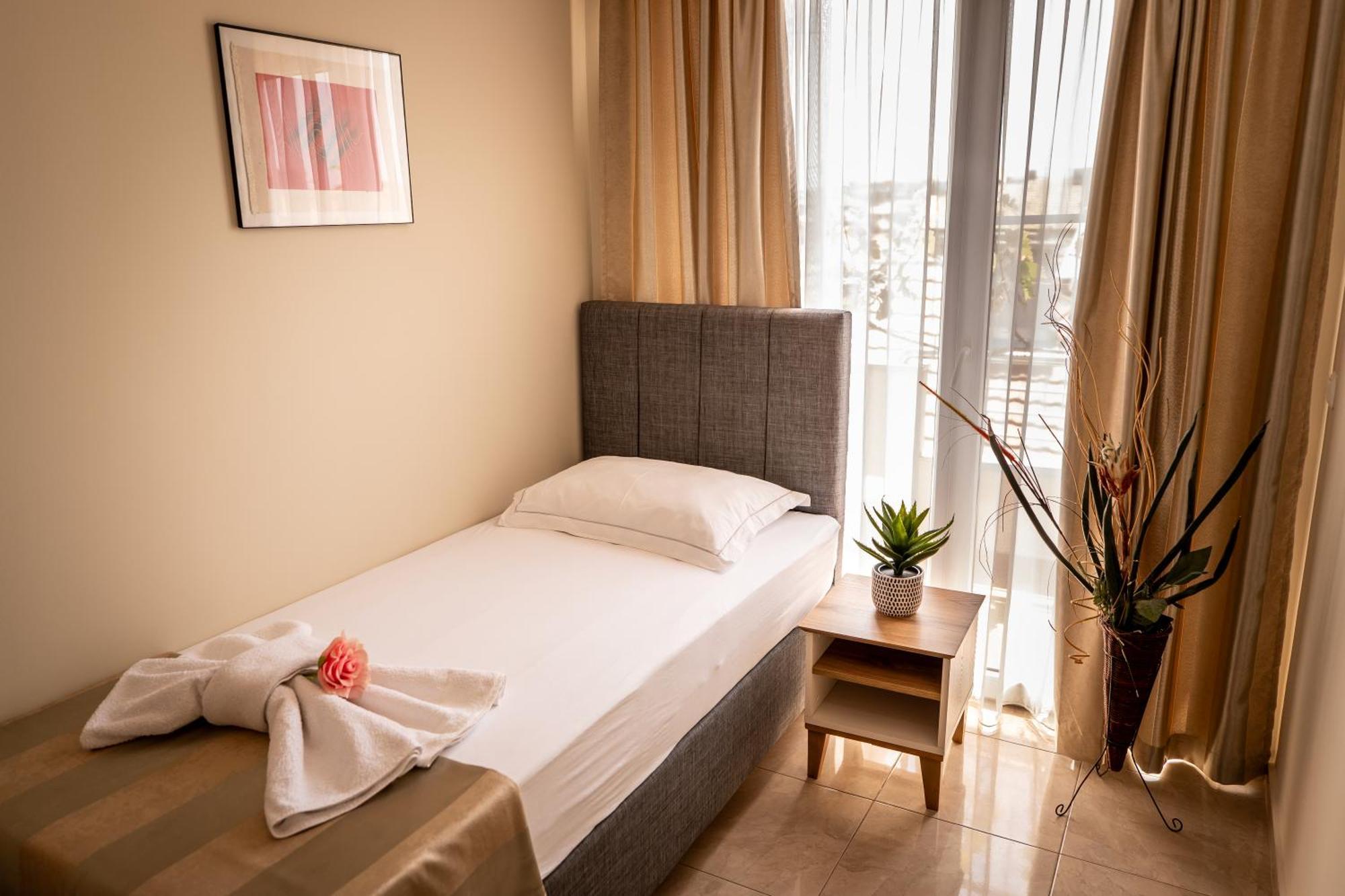 Rodos House Hotel Pomorie Eksteriør billede