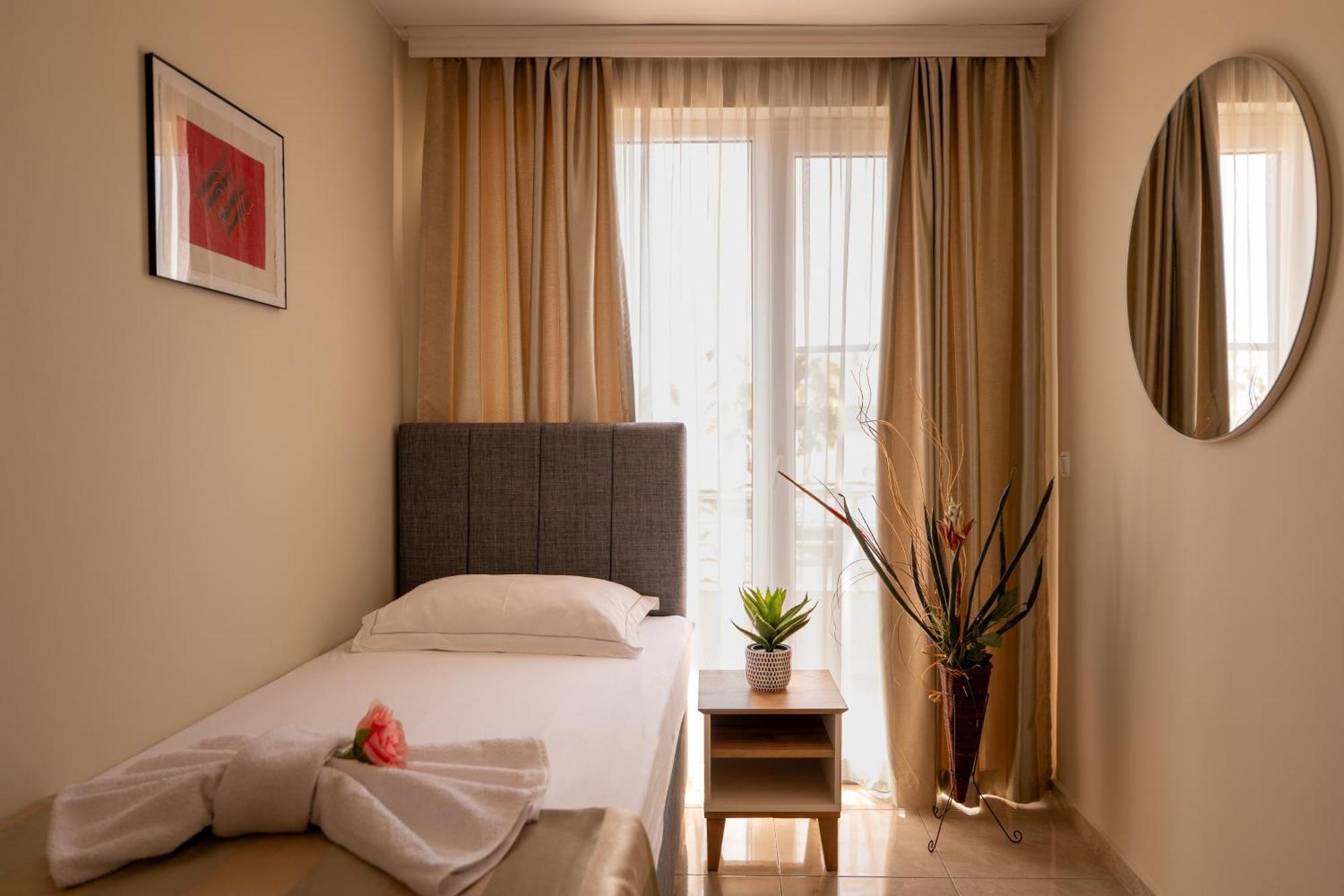 Rodos House Hotel Pomorie Eksteriør billede