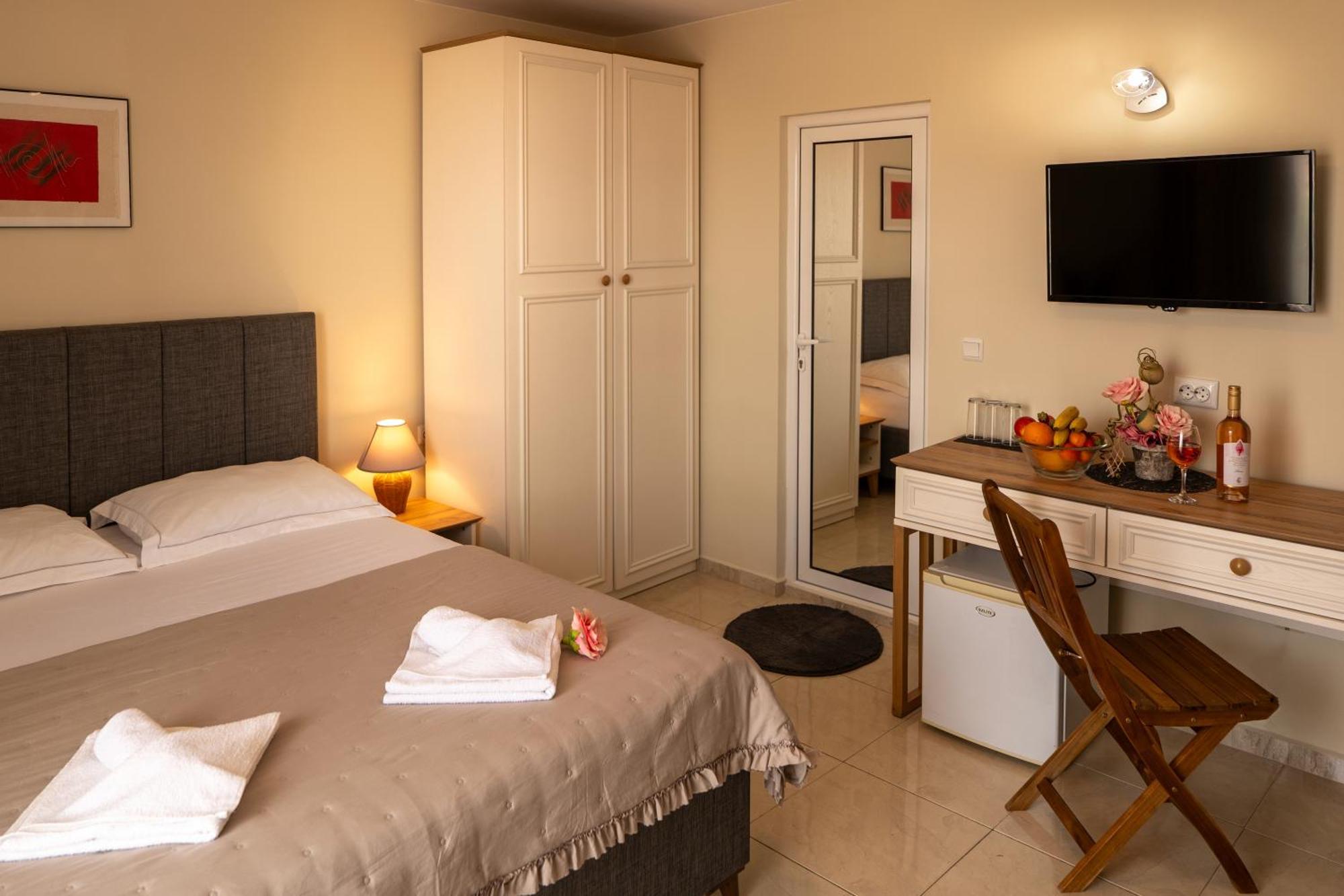 Rodos House Hotel Pomorie Eksteriør billede